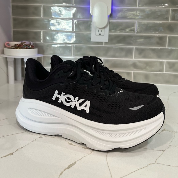 Hoka Shoes - Hoka Bondi 9 X-WIDE Running Shoes. Women’s Size 8.5EE Color Black / White
